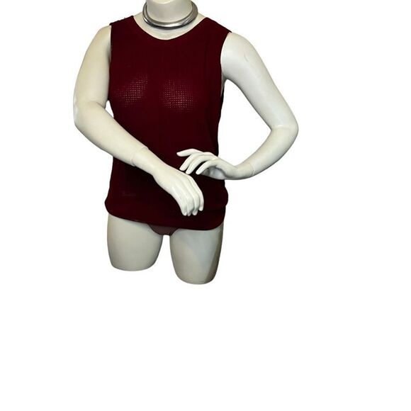 That red sweater. Light sweater, tank. With party in the back. - Picture 2 of 4